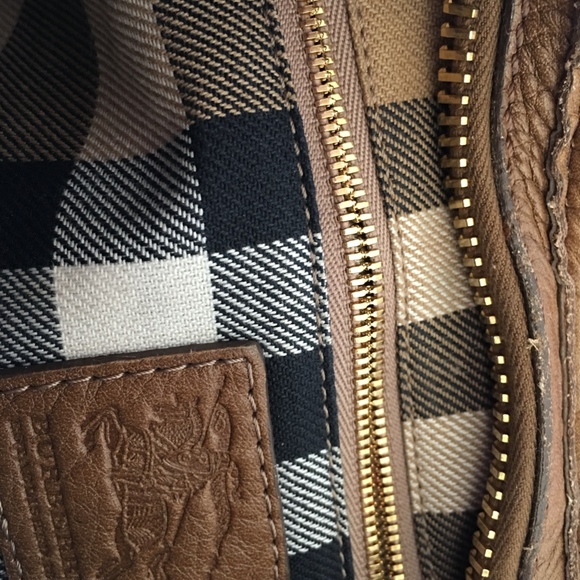 Christmas SALE! Burberry, tan leather, like new. - Picture 4 of 8